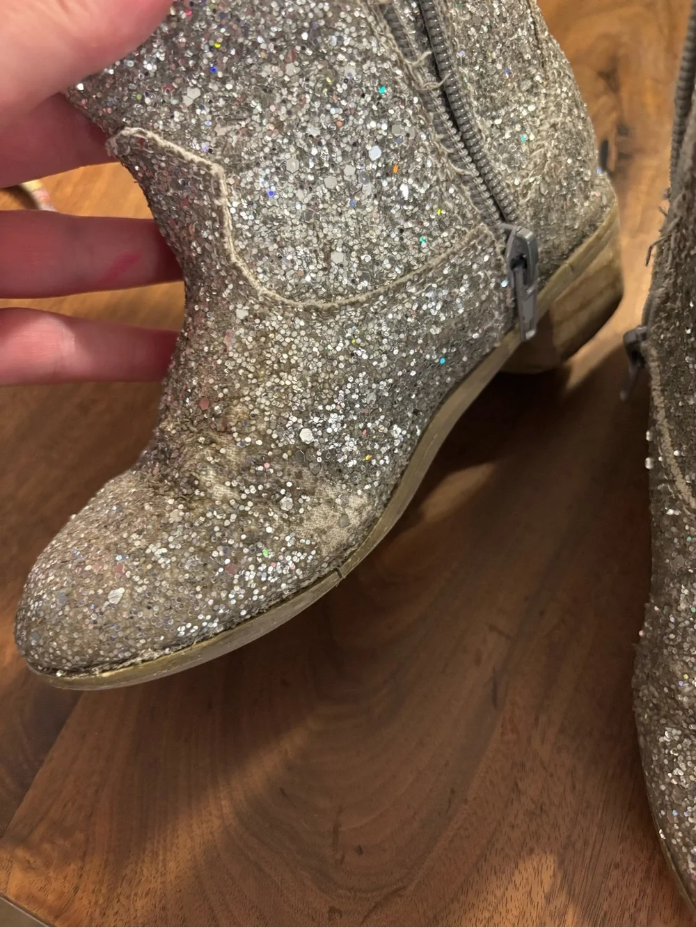 Little girls Size 11.5 true to size Lola and the boys  glitter star cowboy boots
